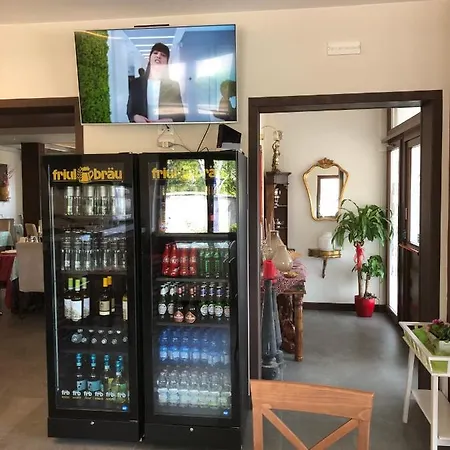 ゲストハウス Rossa *