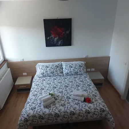 Guest house Locanda Rossa